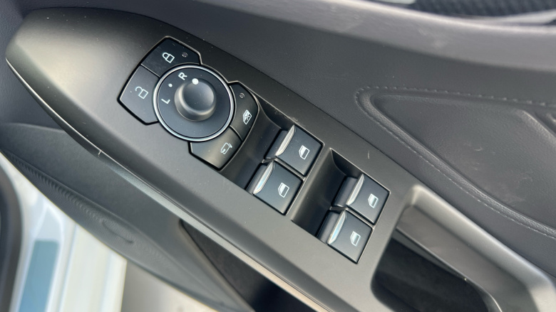 Ford Focus 1.0 EcoBoost Hybrid mHEV 155 ST-Line X Ed 5dr Auto Petrol Hatchback